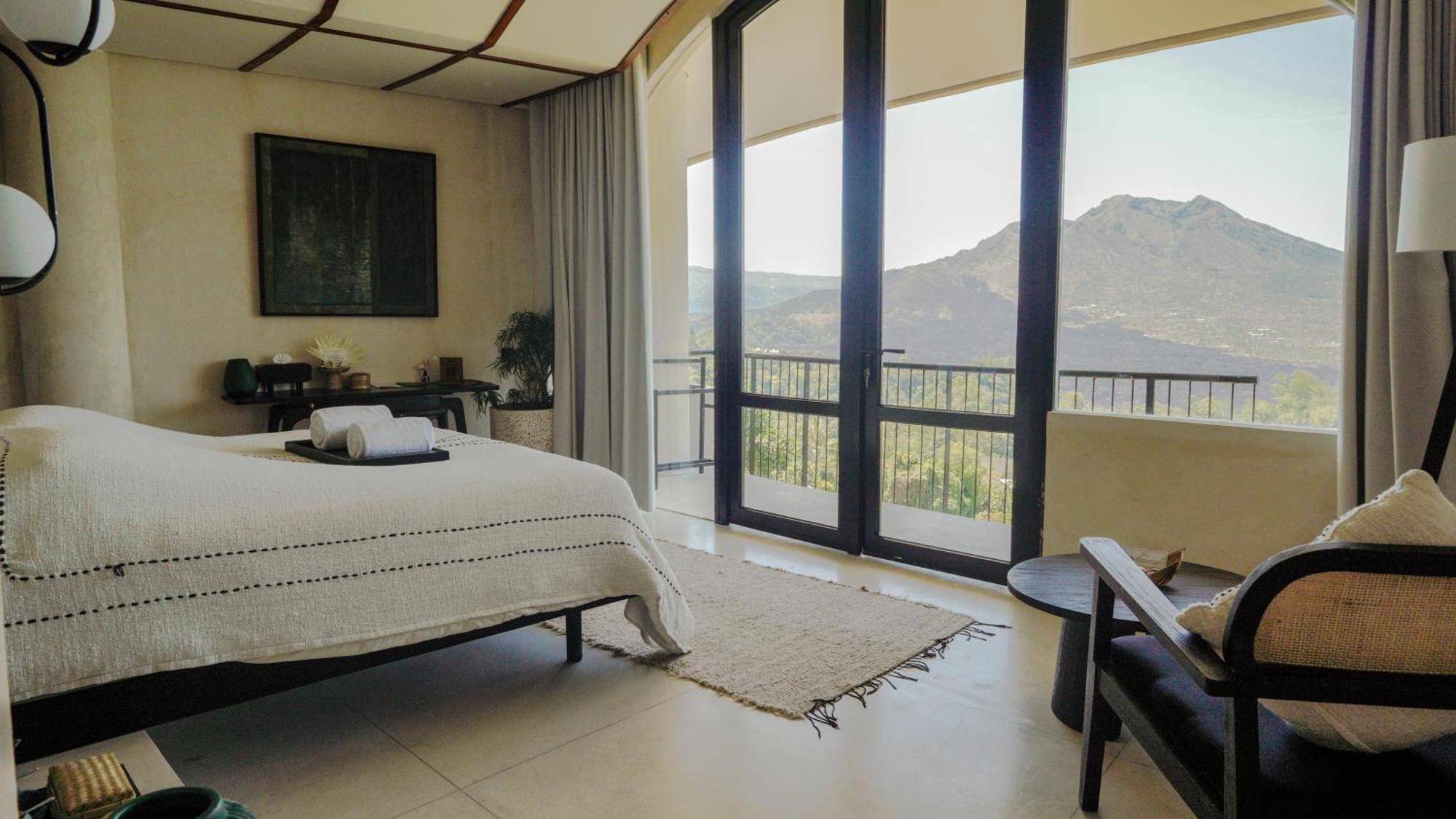 Oculus Bali 4*