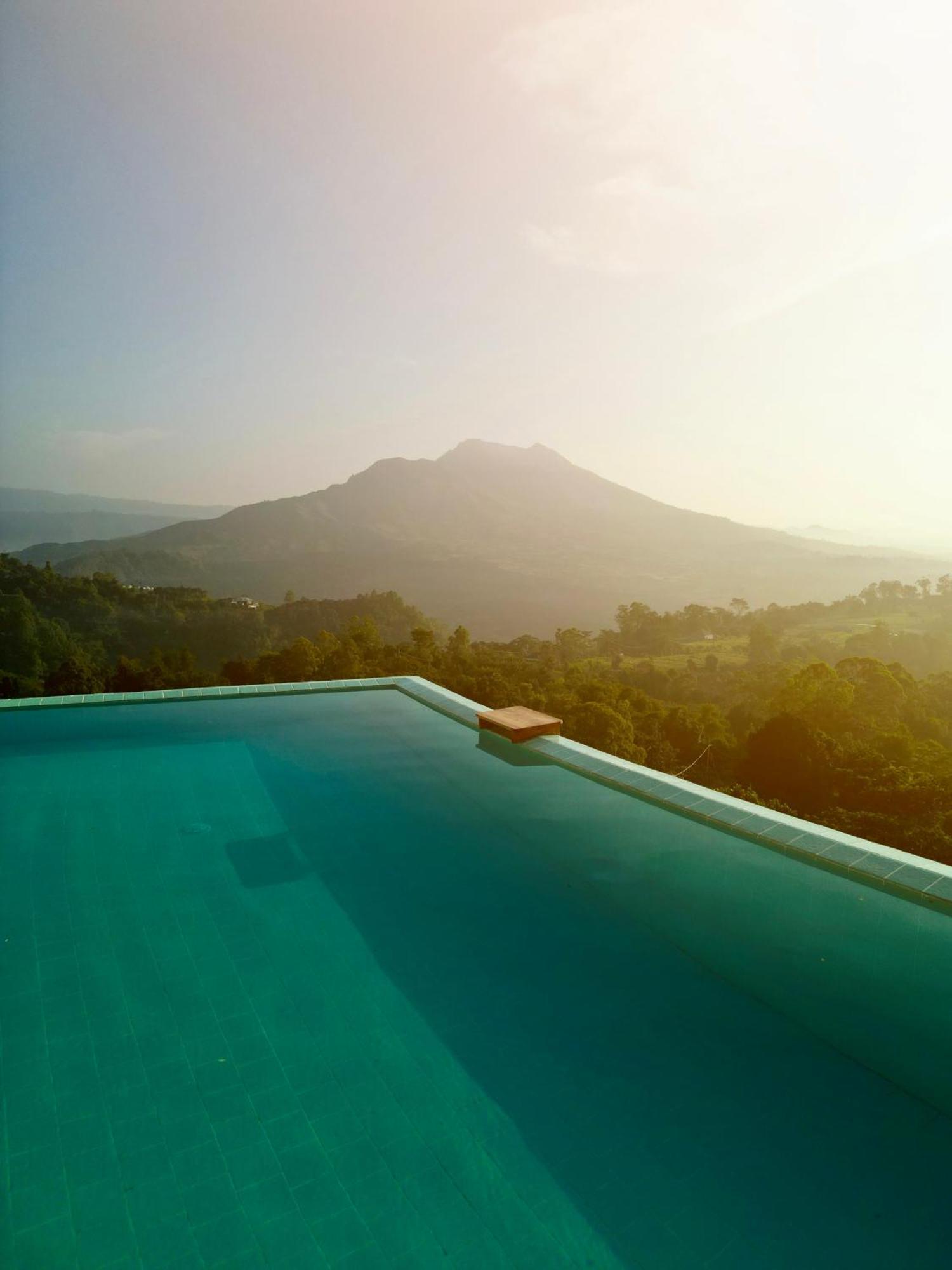 Oculus Bali Resor 4*